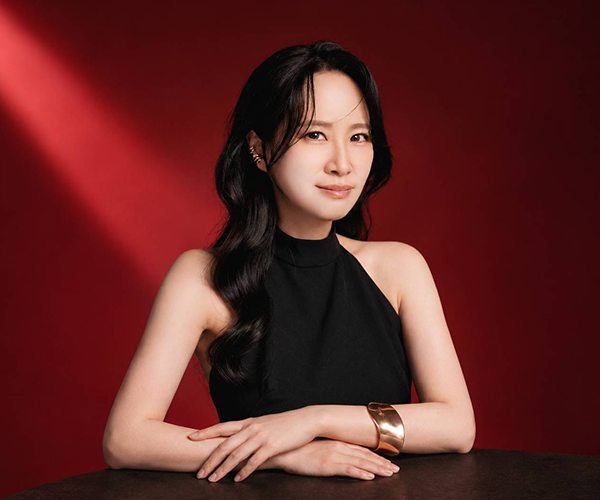 莎拉 Sara Wang