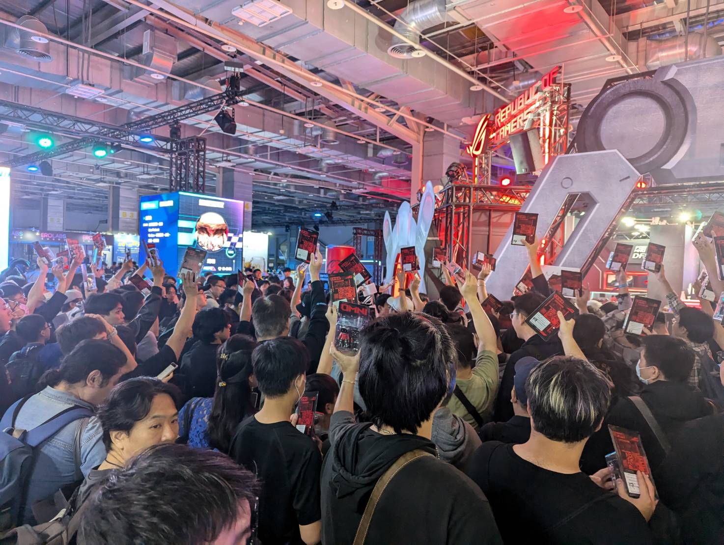 ROG 玩家大合照 1